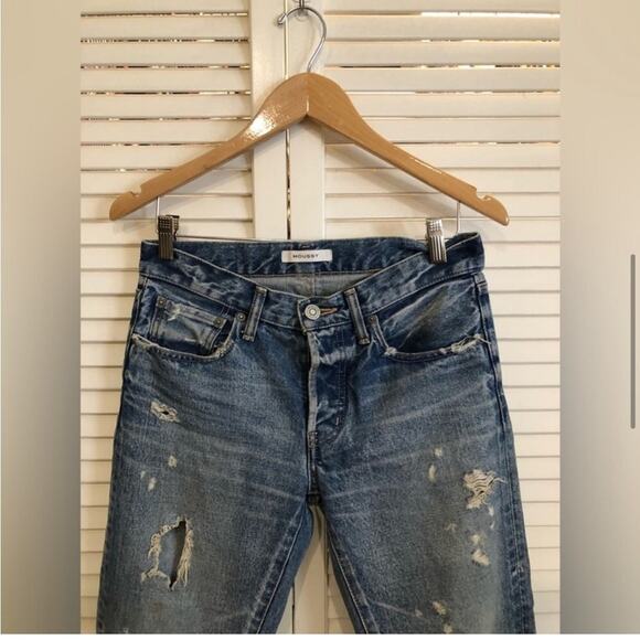 Moussy Howa Distressed Jeans - Picture 4 of 10